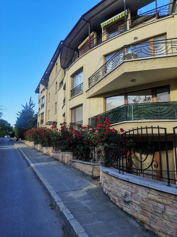 Luxury Apartment Amalfi 300 M From The Beach Varna Eksteriør bilde